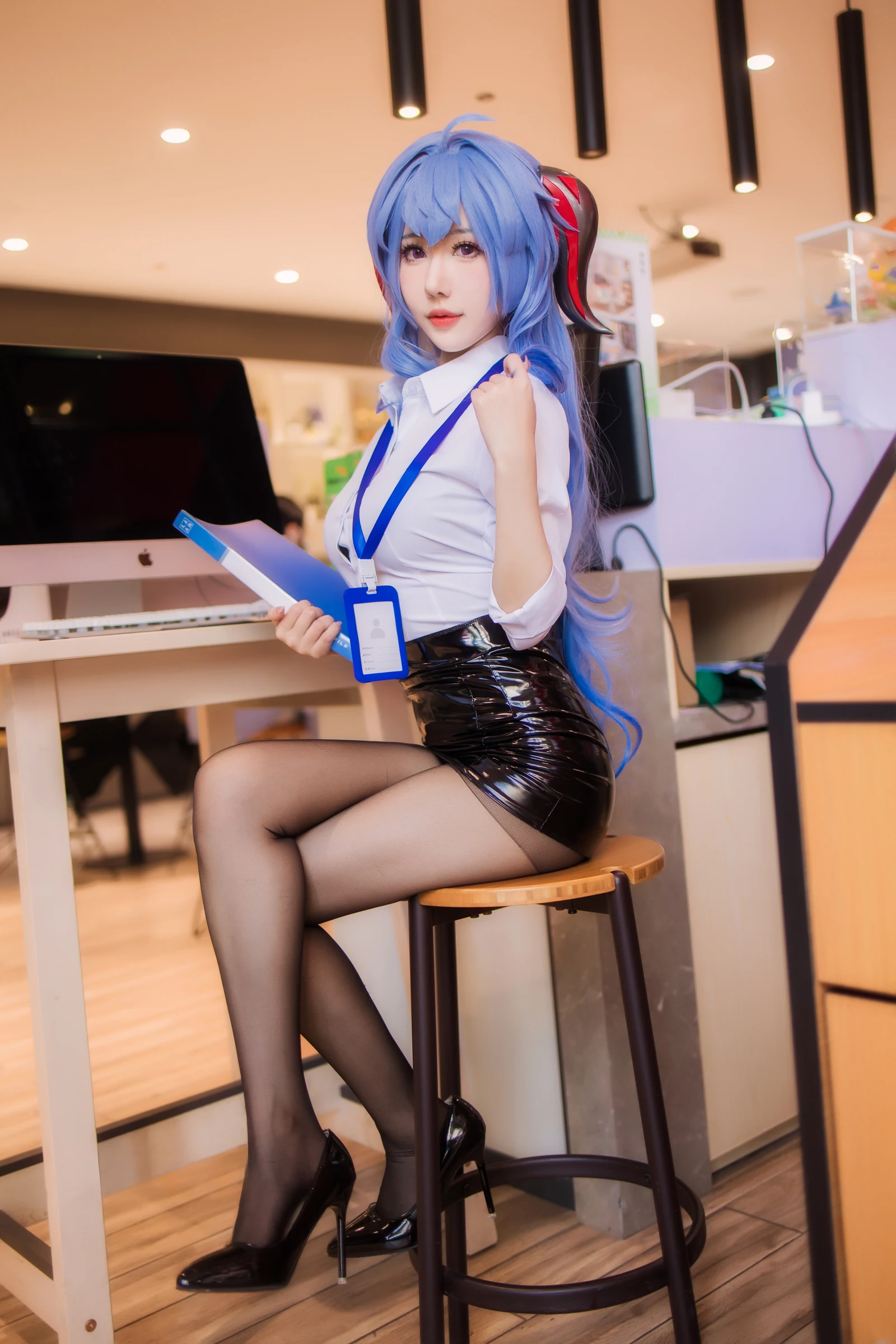 图片[4]-仙女月 甘雨秘书 34P-COS世界