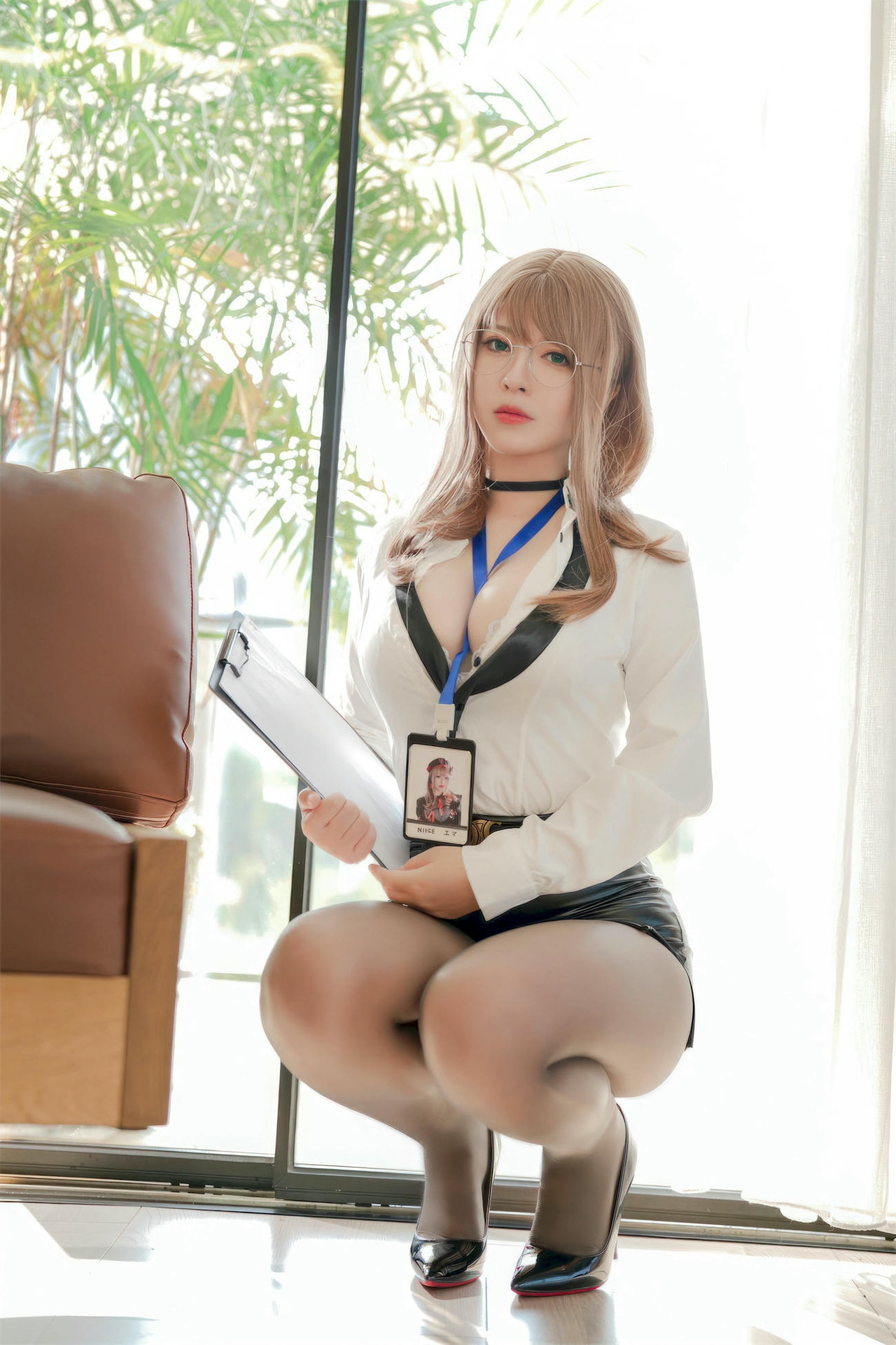 图片[4]-半半子 – 胜利女神：妮姬 艾玛 秘书 76P-COS世界