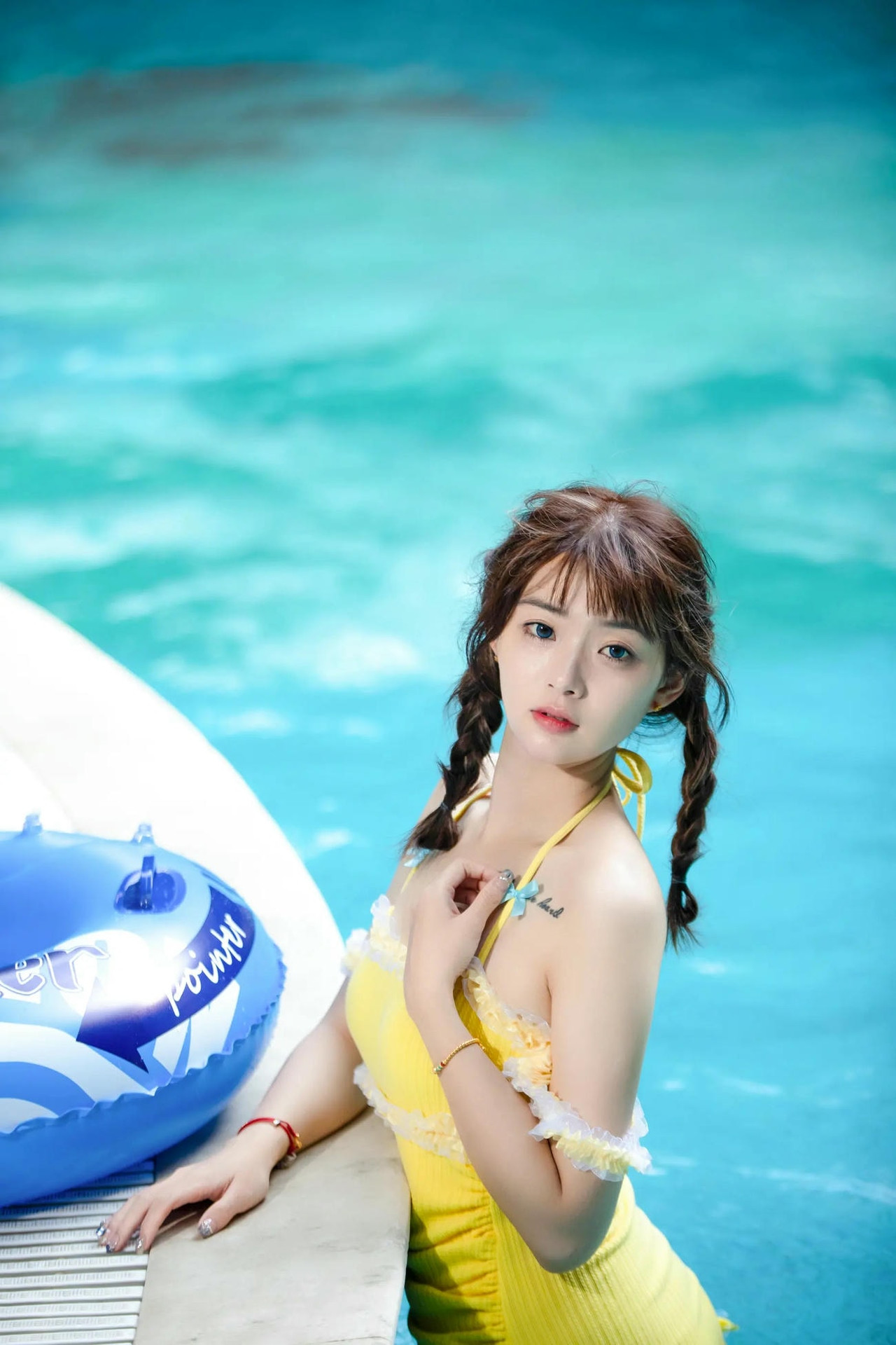 图片[4]-YITUYU 2025.08.28 泳池的少女 小林  14P-COS世界