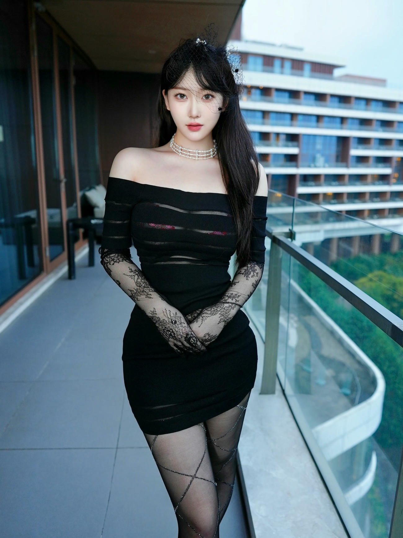 李沁恩 – 内购原版 未亡人可 81P-COS世界