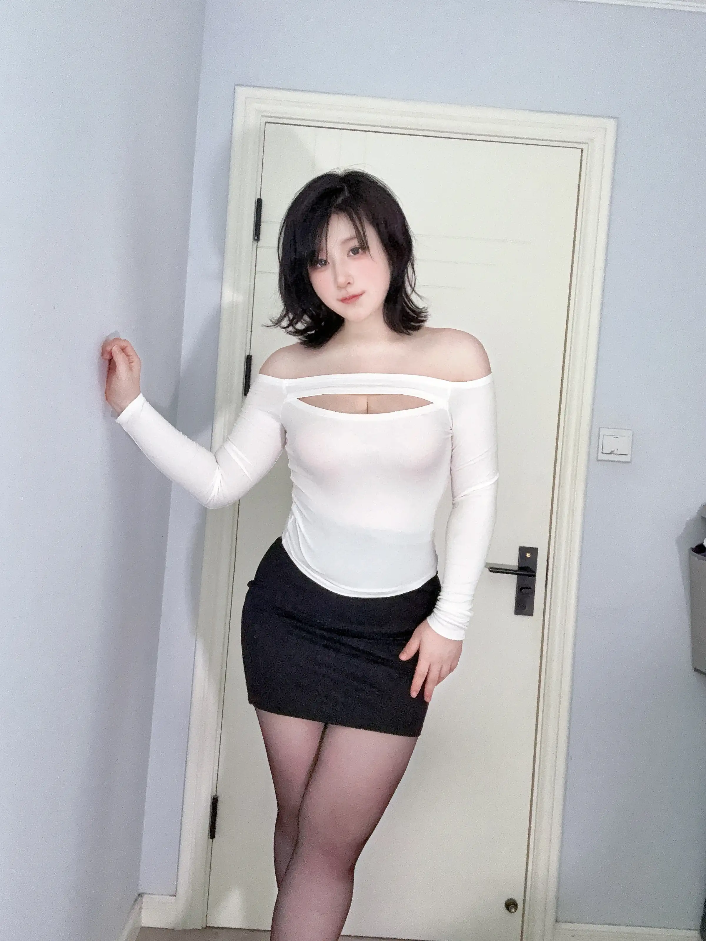 图片[2]-Zyra秋 – 妈妈的裙子 [47P]-COS世界