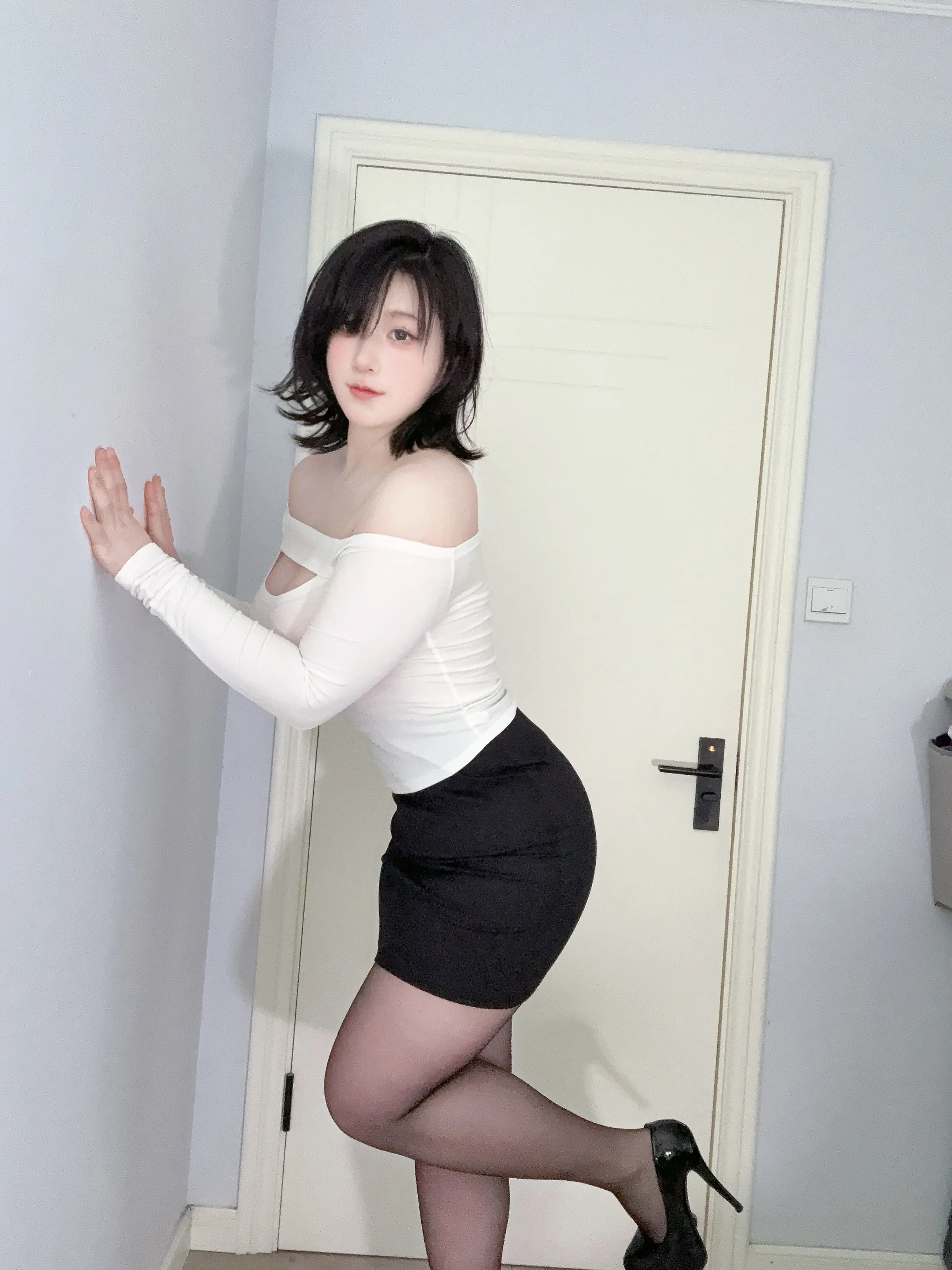 图片[4]-Zyra秋 – 妈妈的裙子 [47P]-COS世界