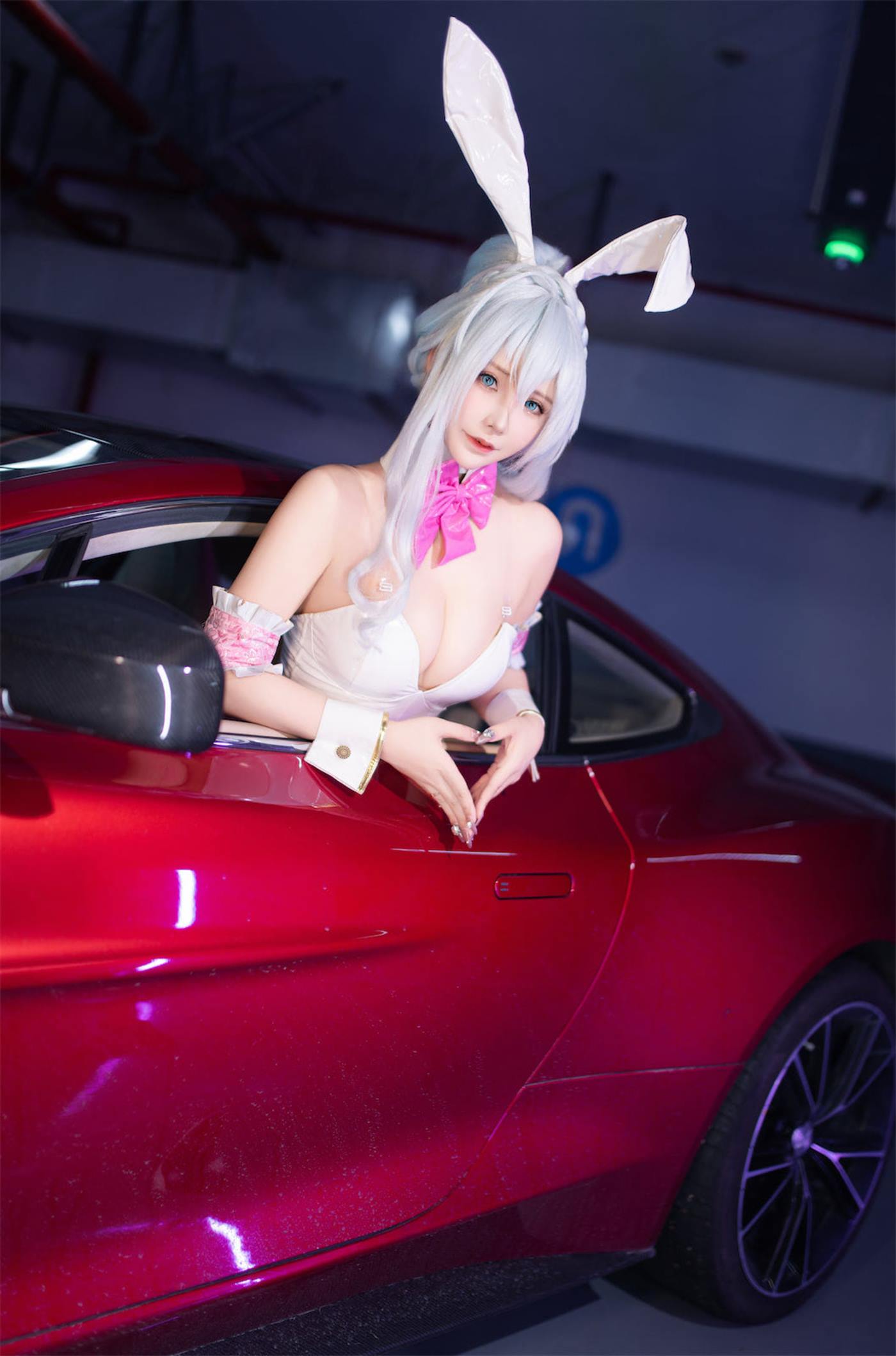 抱走莫子aa – 雪女跑车兔女郎27P-COS世界