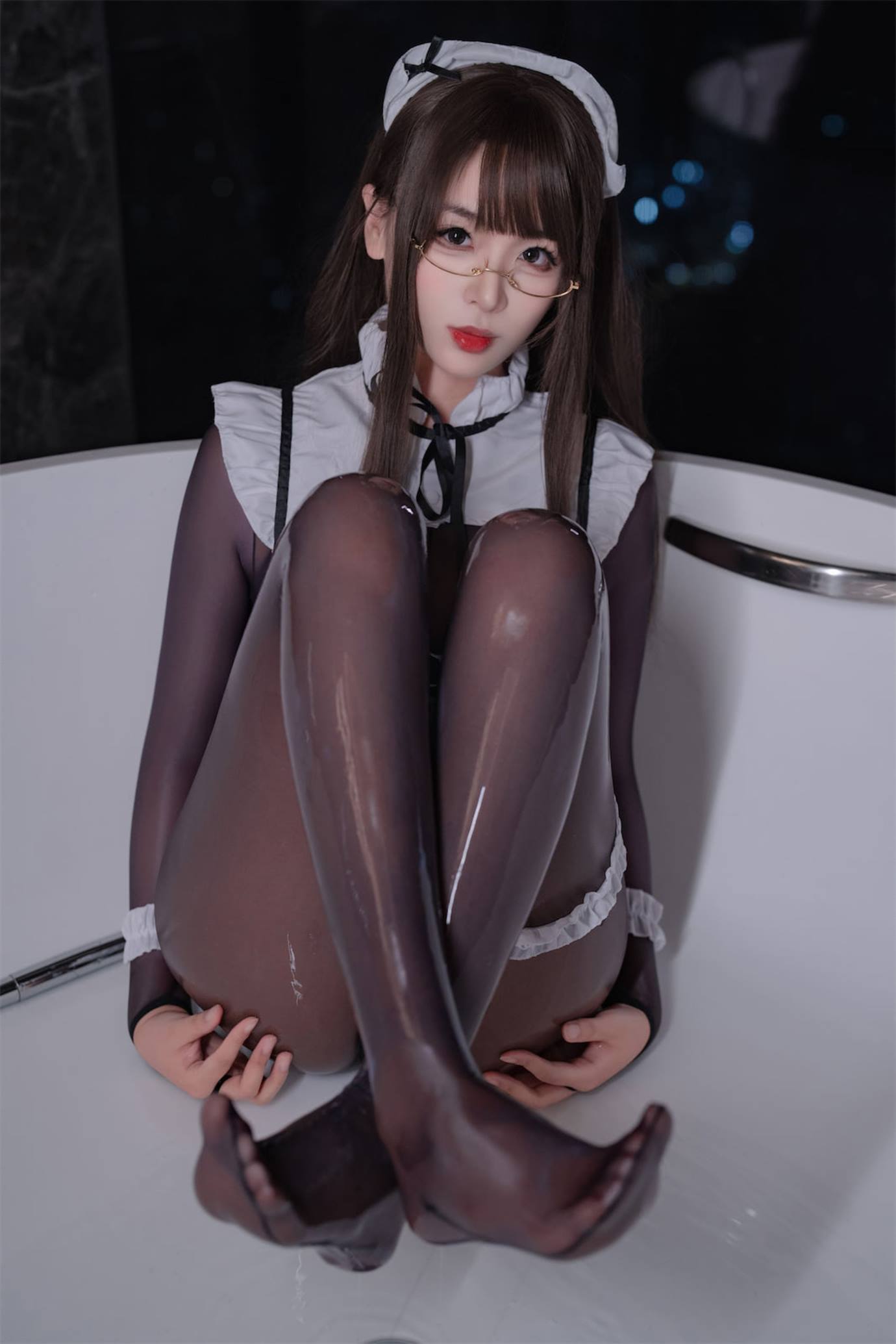 轩萧學姐 – 连体丝女仆 68P-COS世界