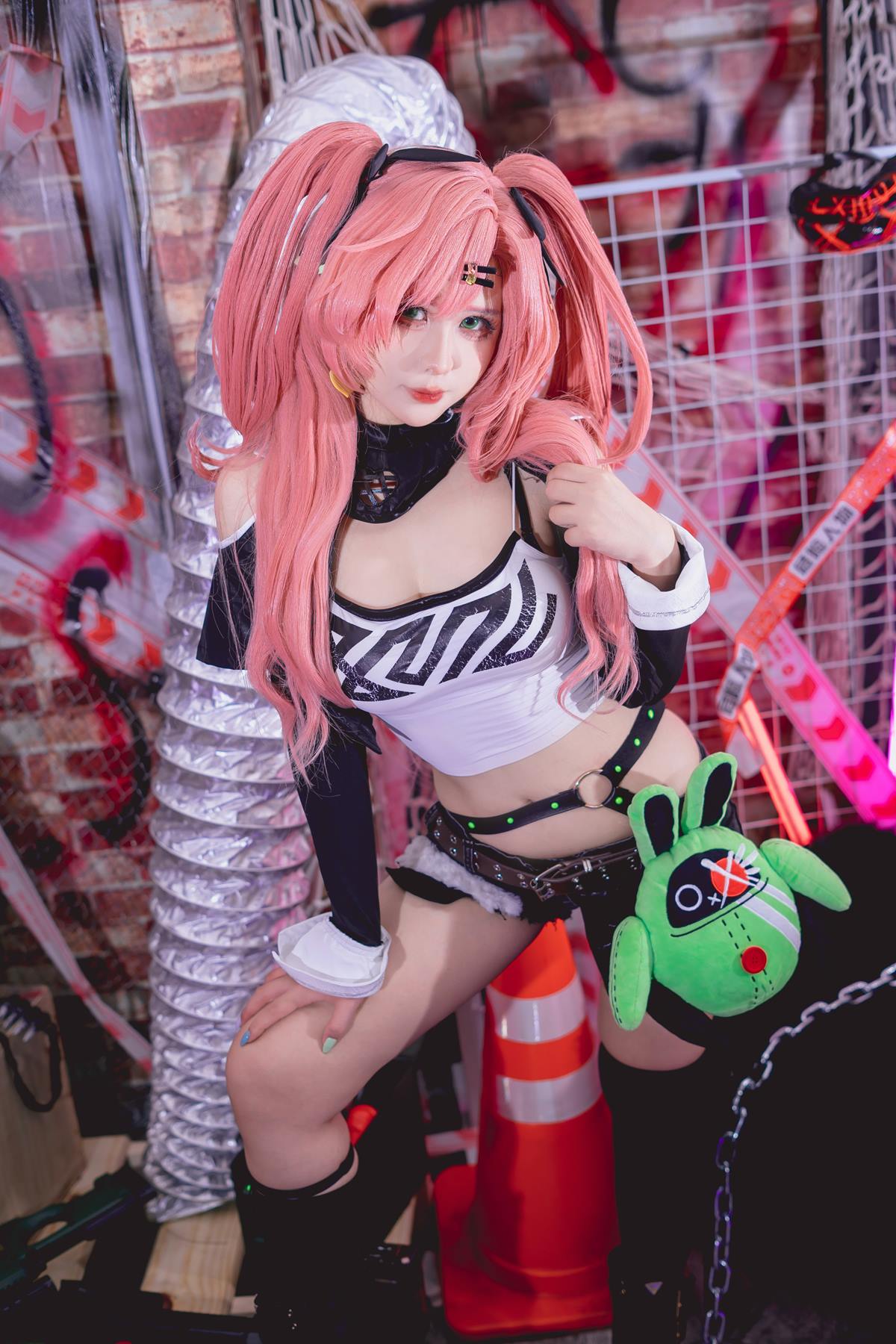 Pyon – Nicole Demara 23P-COS世界