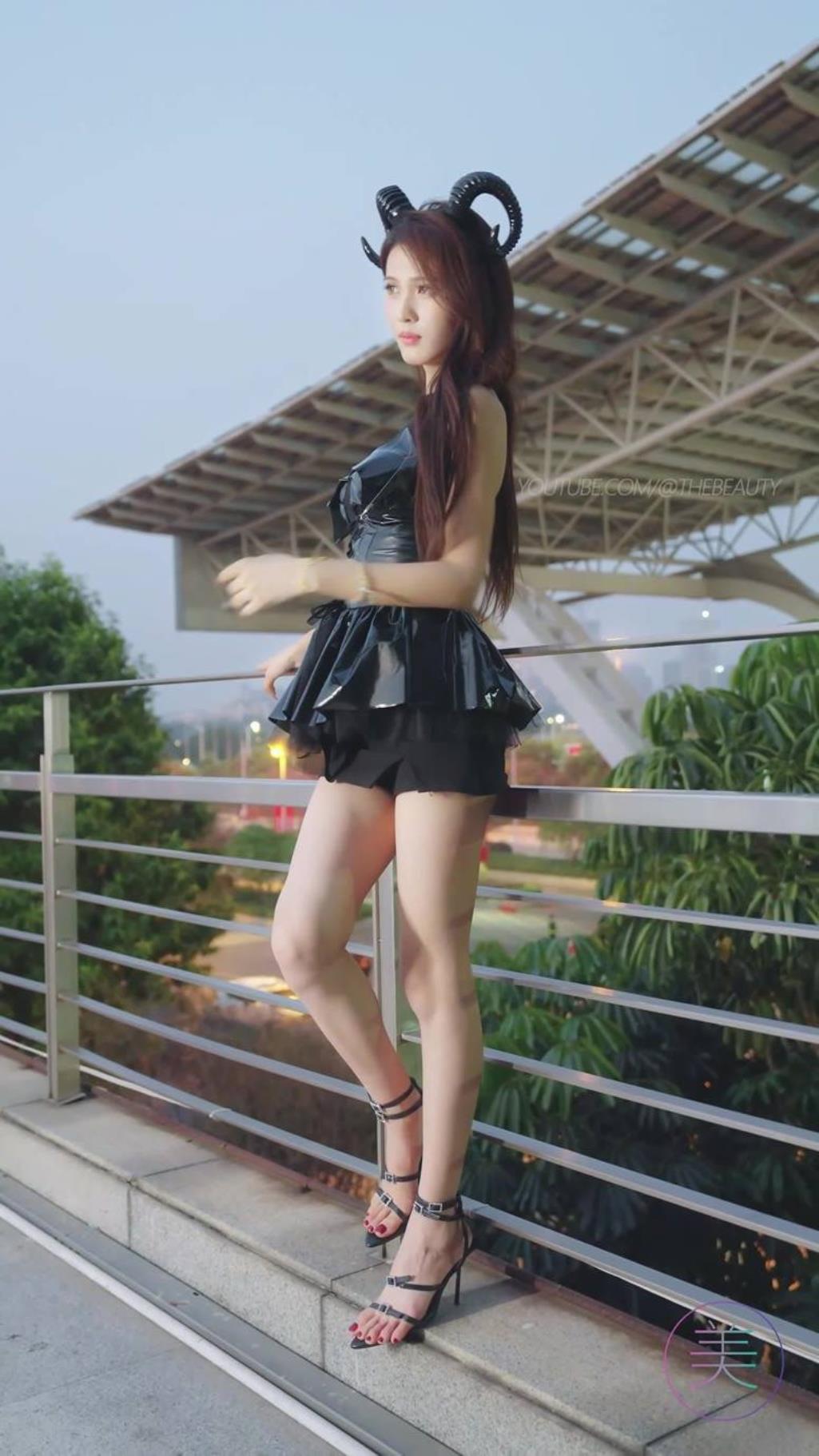 图片[1]-2023 广州车展 Racing Model 车模抖音网红 93 20P-街拍流行馆