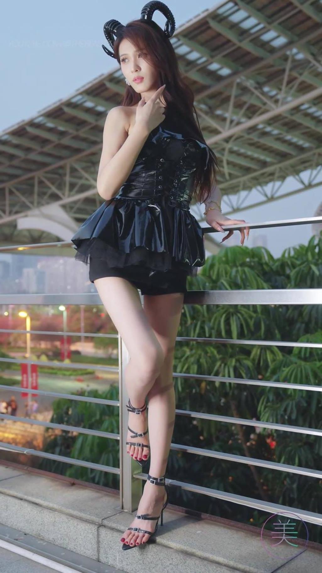 图片[3]-2023 广州车展 Racing Model 车模抖音网红 93 20P-街拍流行馆