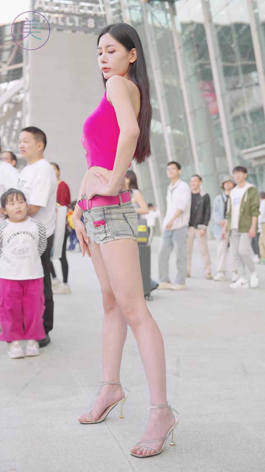 图片[2]-2023 广州车展 Racing Model 车模抖音网红 97 20P-街拍流行馆