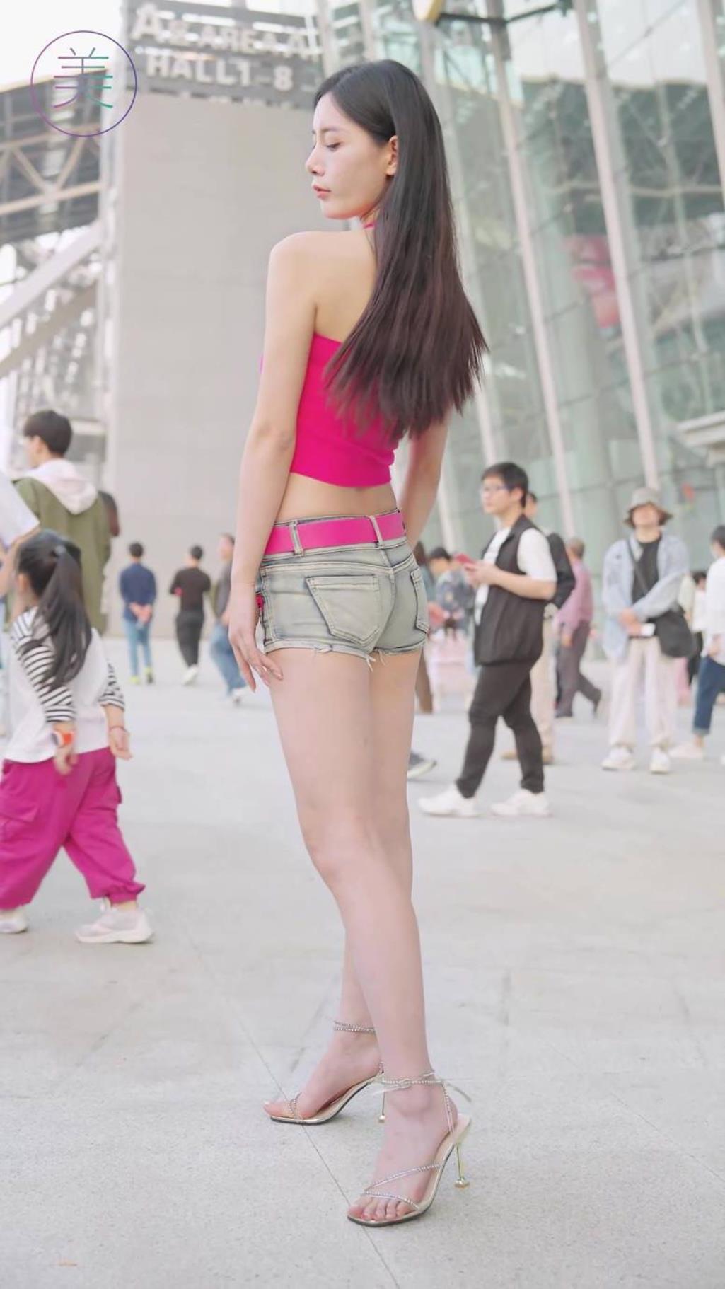 图片[3]-2023 广州车展 Racing Model 车模抖音网红 97 20P-街拍流行馆