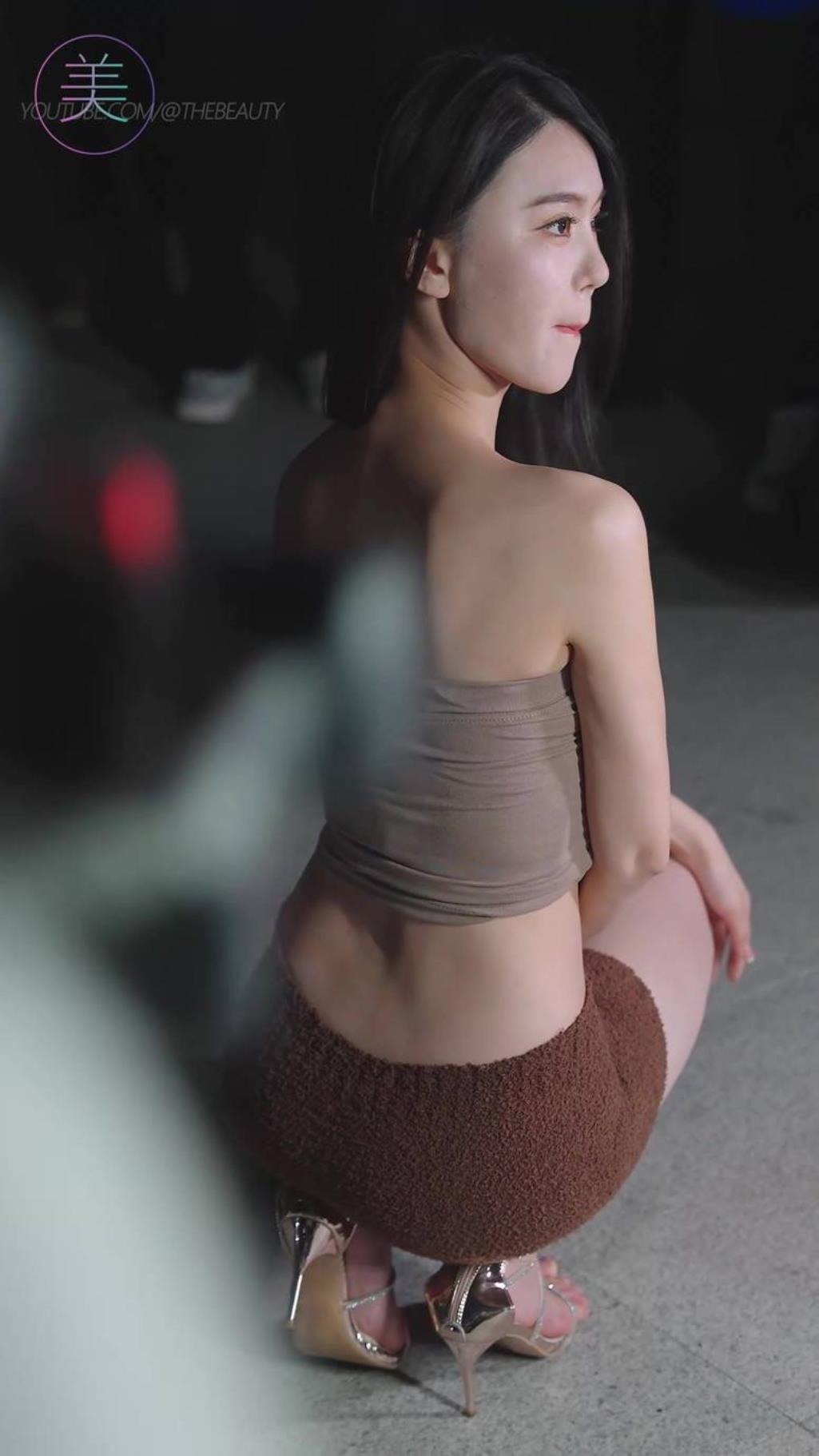 图片[3]-2023 广州车展 Racing Model 车模抖音网红 98 20P-街拍流行馆