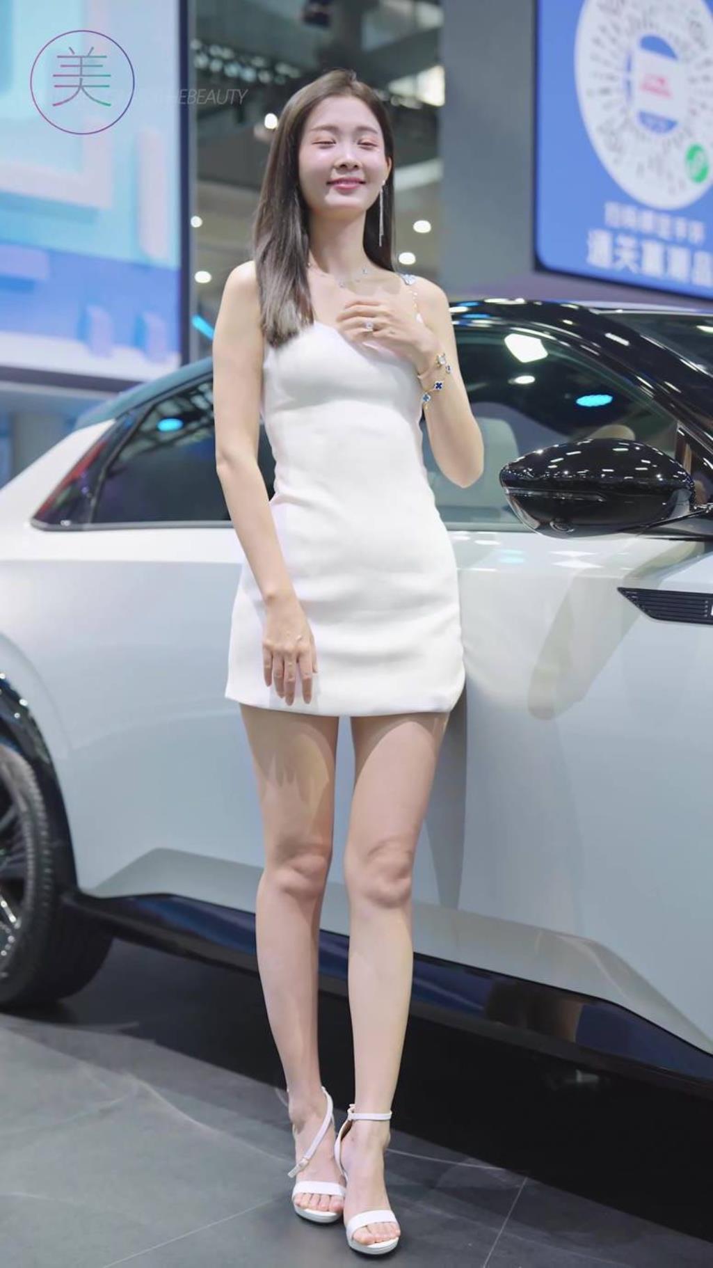 图片[3]-2023 广州车展 Racing Model 车模抖音网红 105 20P-街拍流行馆