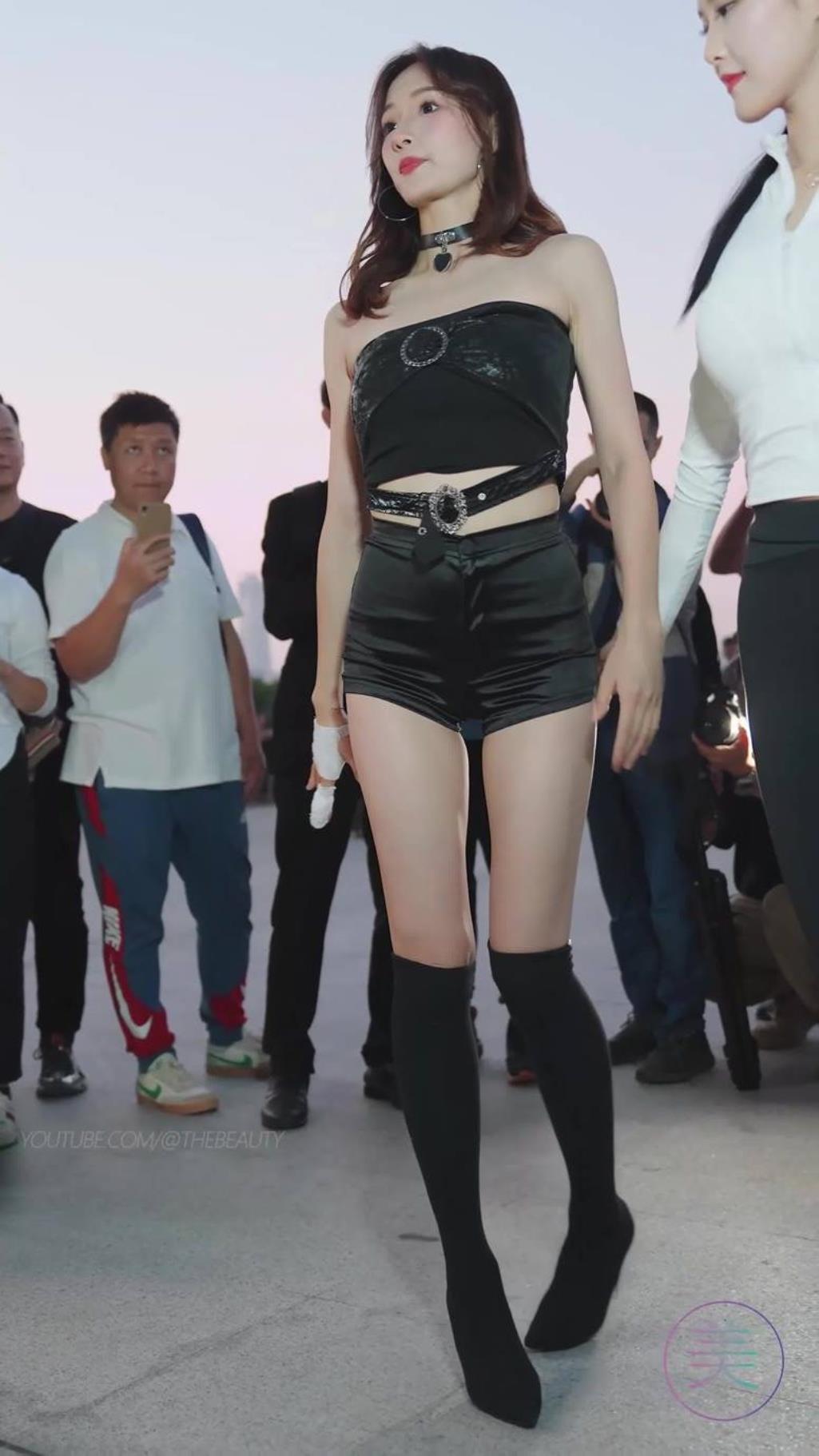 图片[2]-2023 广州车展 Racing Model 车模抖音网红 108 20P-街拍流行馆