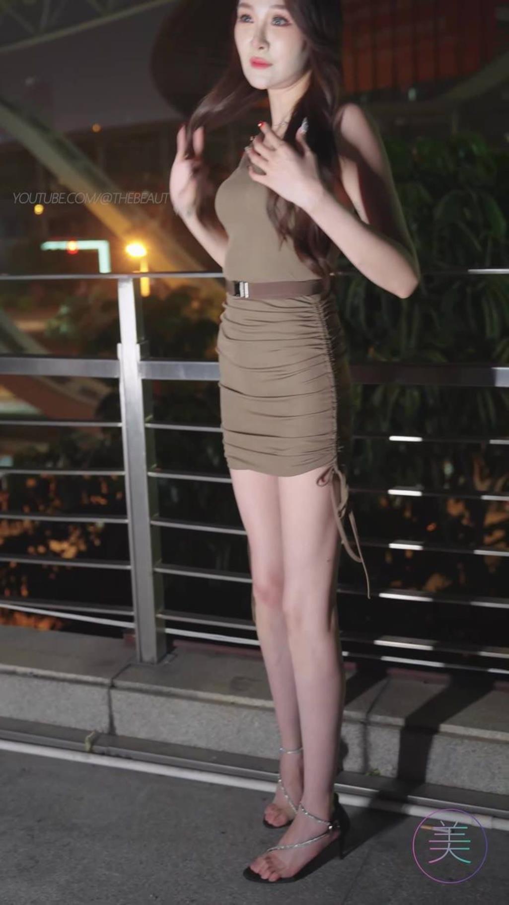 图片[2]-2023 广州车展 Racing Model 车模抖音网红 111 20P-街拍流行馆