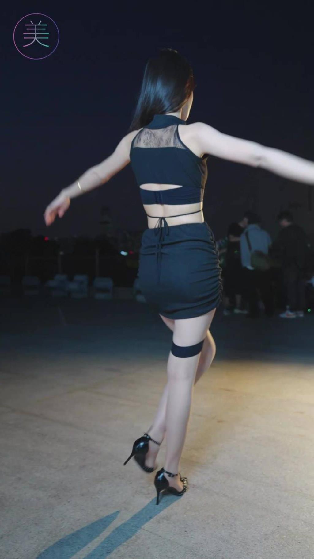 图片[3]-2023 广州车展 Racing Model 车模抖音网红 118 20P-街拍流行馆