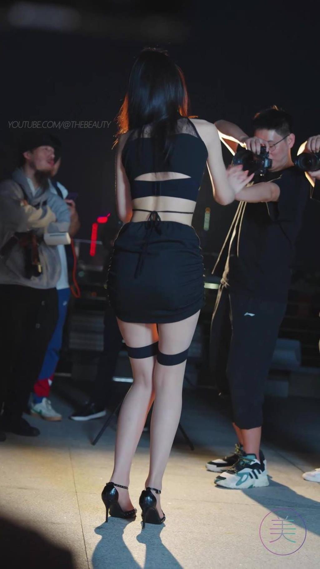 图片[5]-2023 广州车展 Racing Model 车模抖音网红 118 20P-街拍流行馆