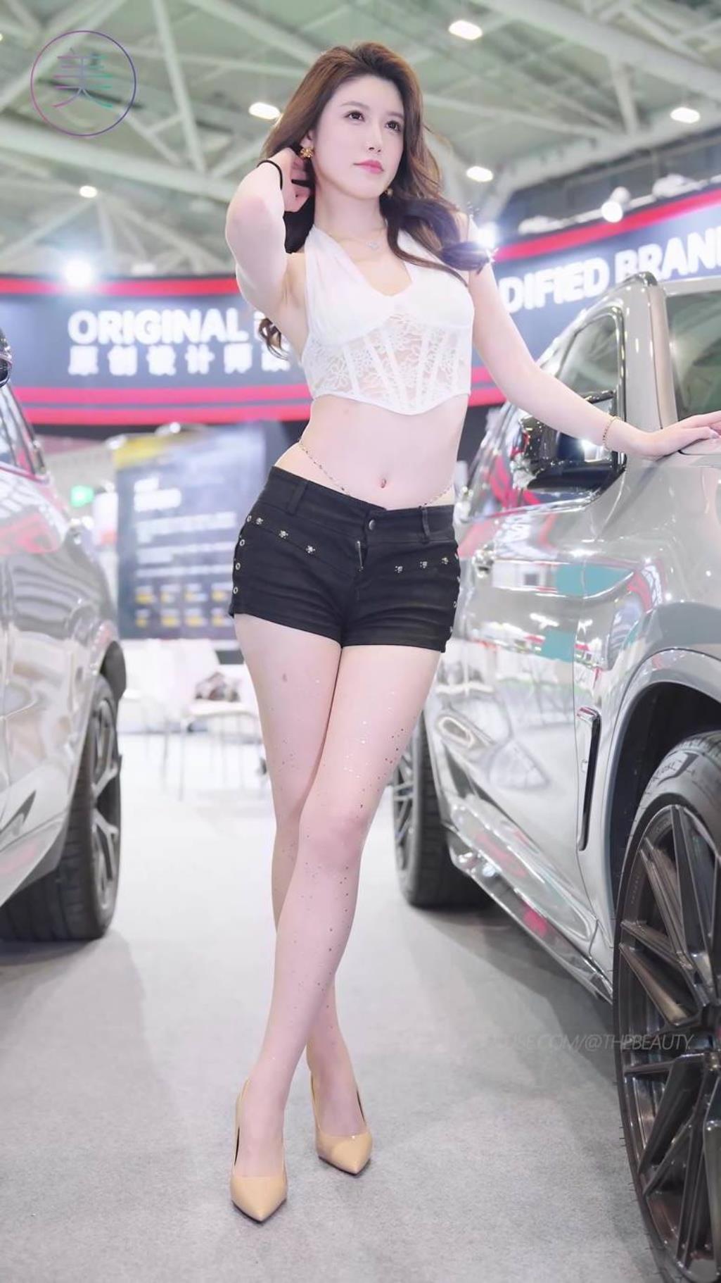图片[2]-2024 深圳改装车展 Auto Salon 车模抖音网红  36 20P-街拍流行馆