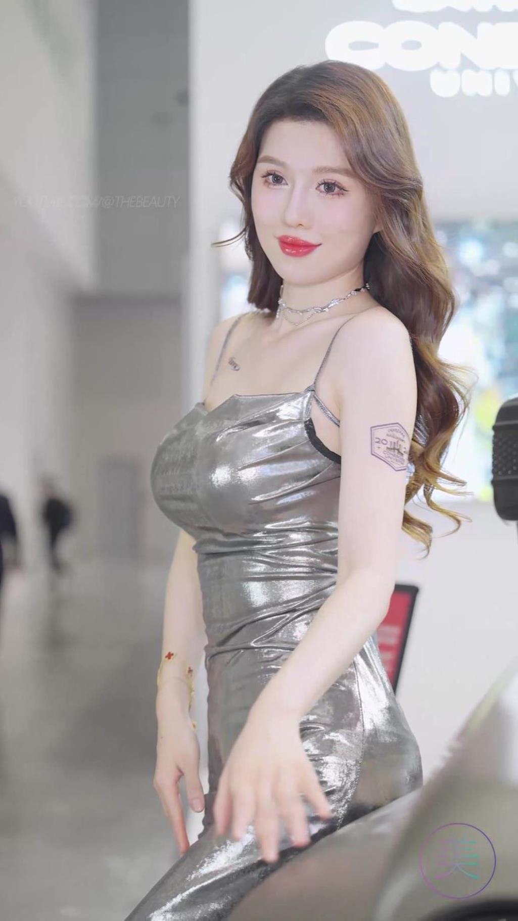 图片[1]-2024 深圳改装车展 Auto Salon 车模抖音网红  42 20P-街拍流行馆