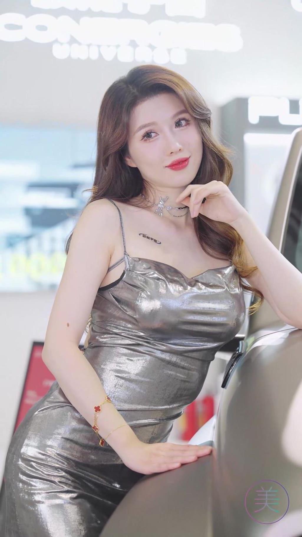 图片[3]-2024 深圳改装车展 Auto Salon 车模抖音网红  42 20P-街拍流行馆