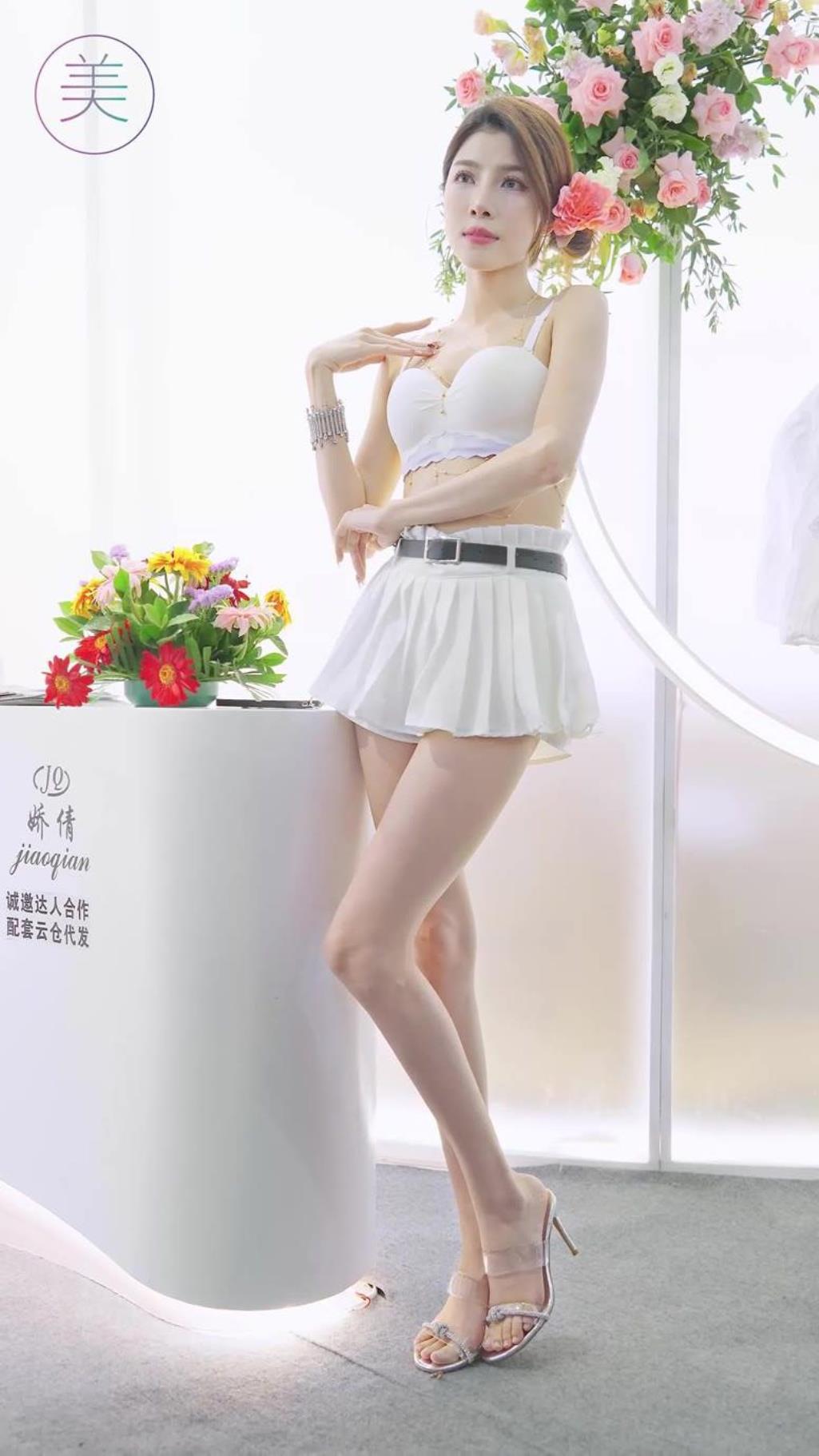 图片[1]-2024 深圳SIUF内一展 内一秀 Racing Model 02 20P-街拍流行馆