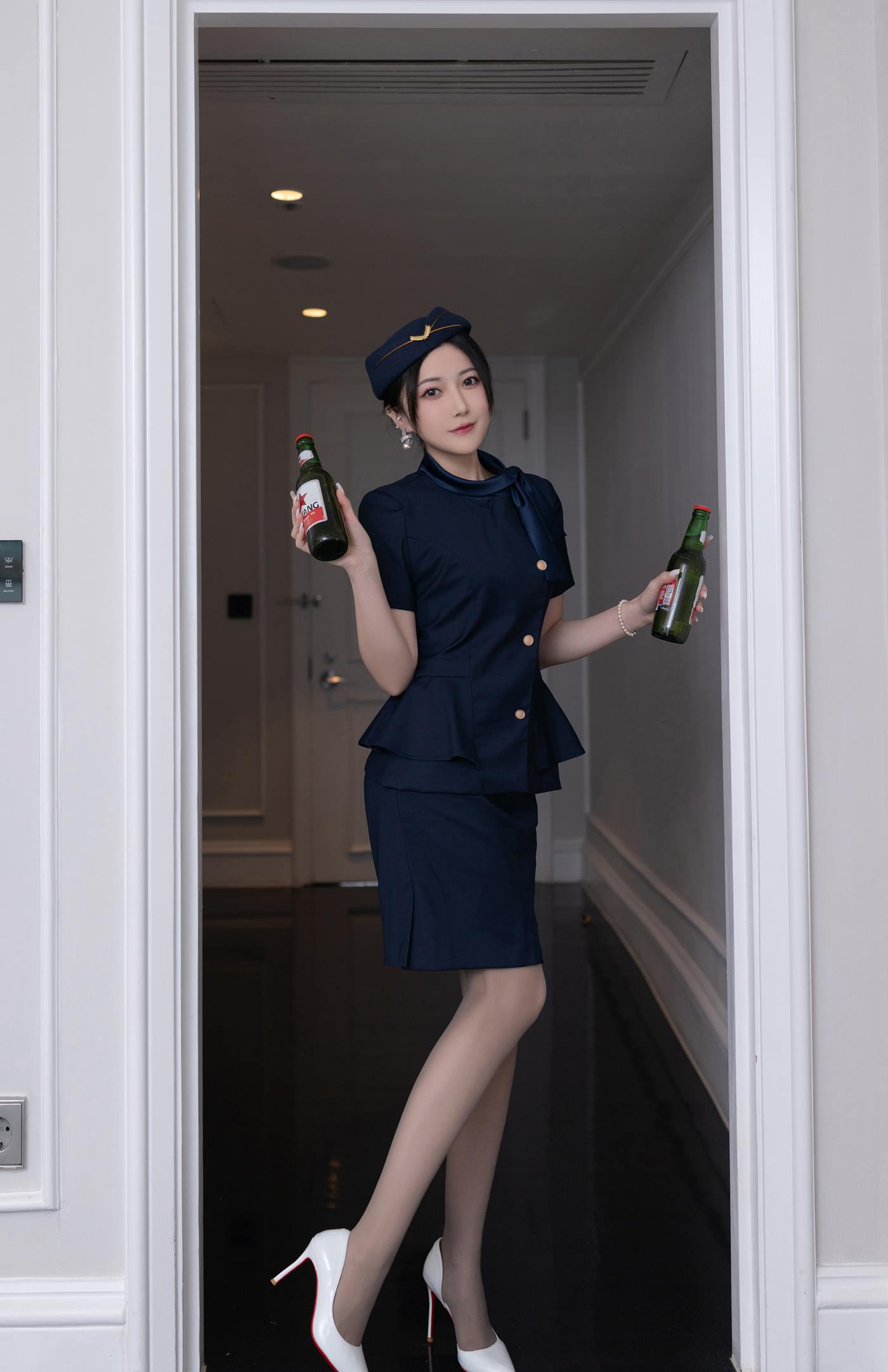 图片[4]-秀人名模鱼子酱Fish《空姐至服》写真 35P-COS世界