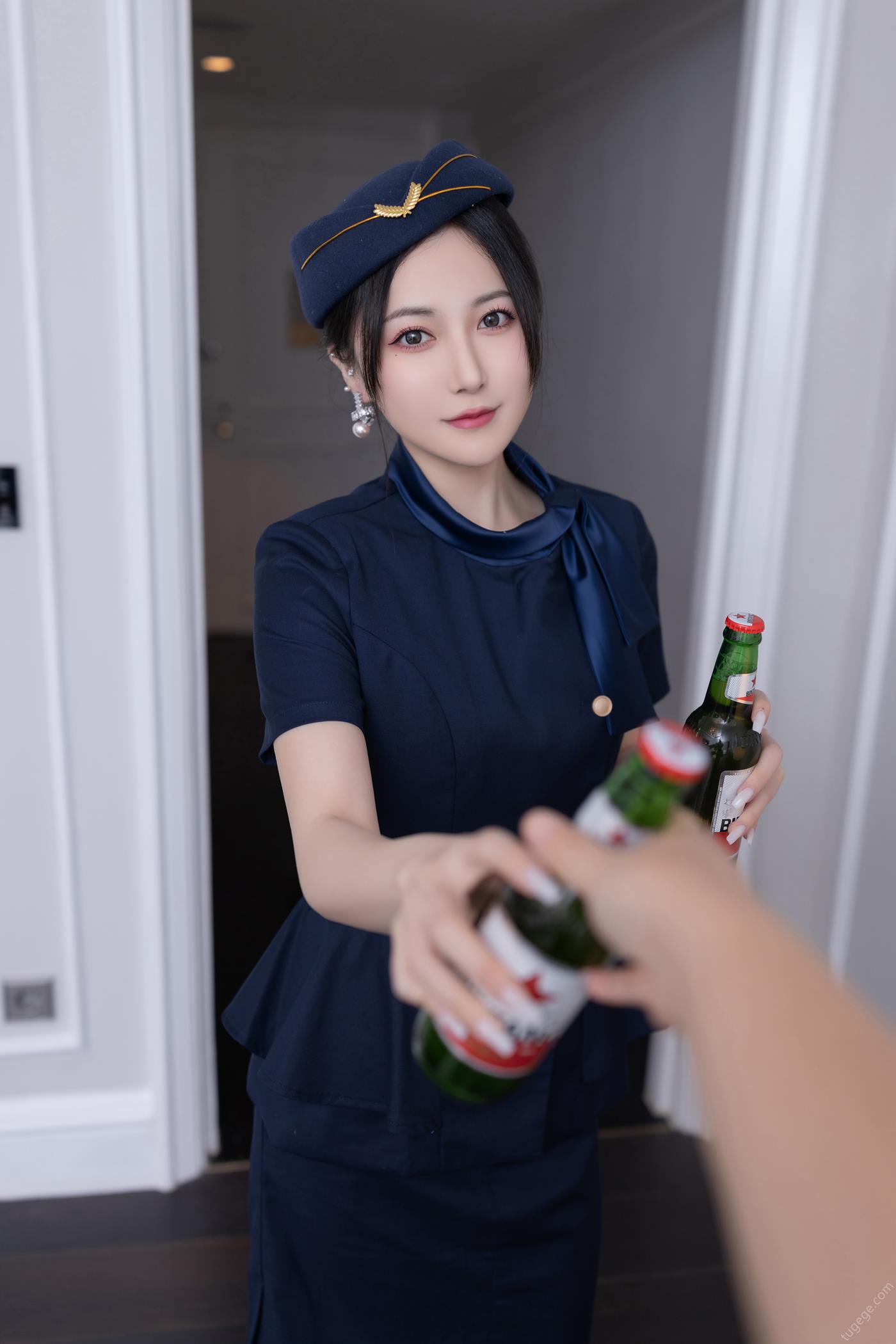 图片[5]-秀人名模鱼子酱Fish《空姐至服》写真 35P-COS世界