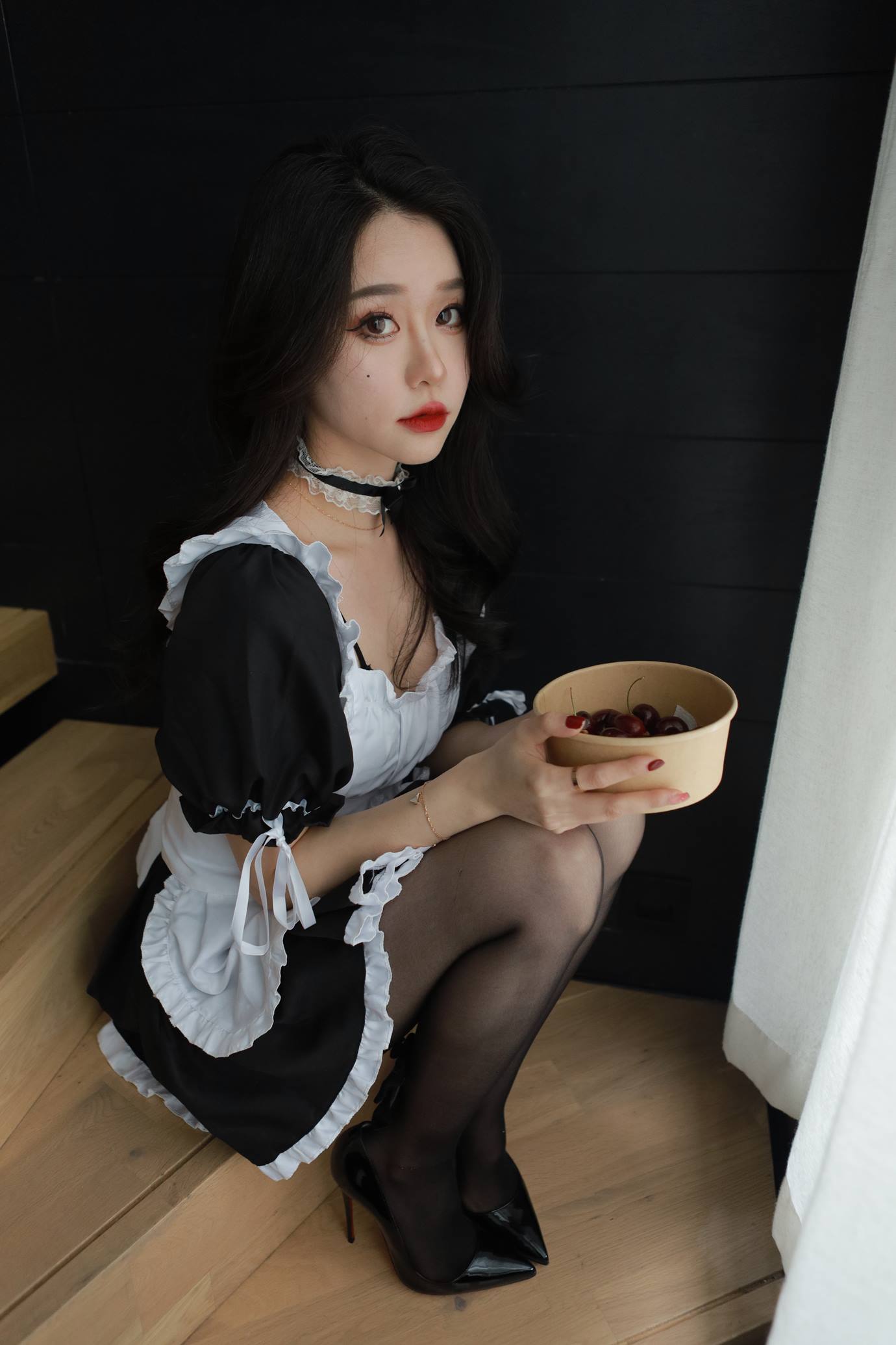 图片[4]-Sia不吃鱼 – 俏皮大奶女仆系列 98P-COS世界