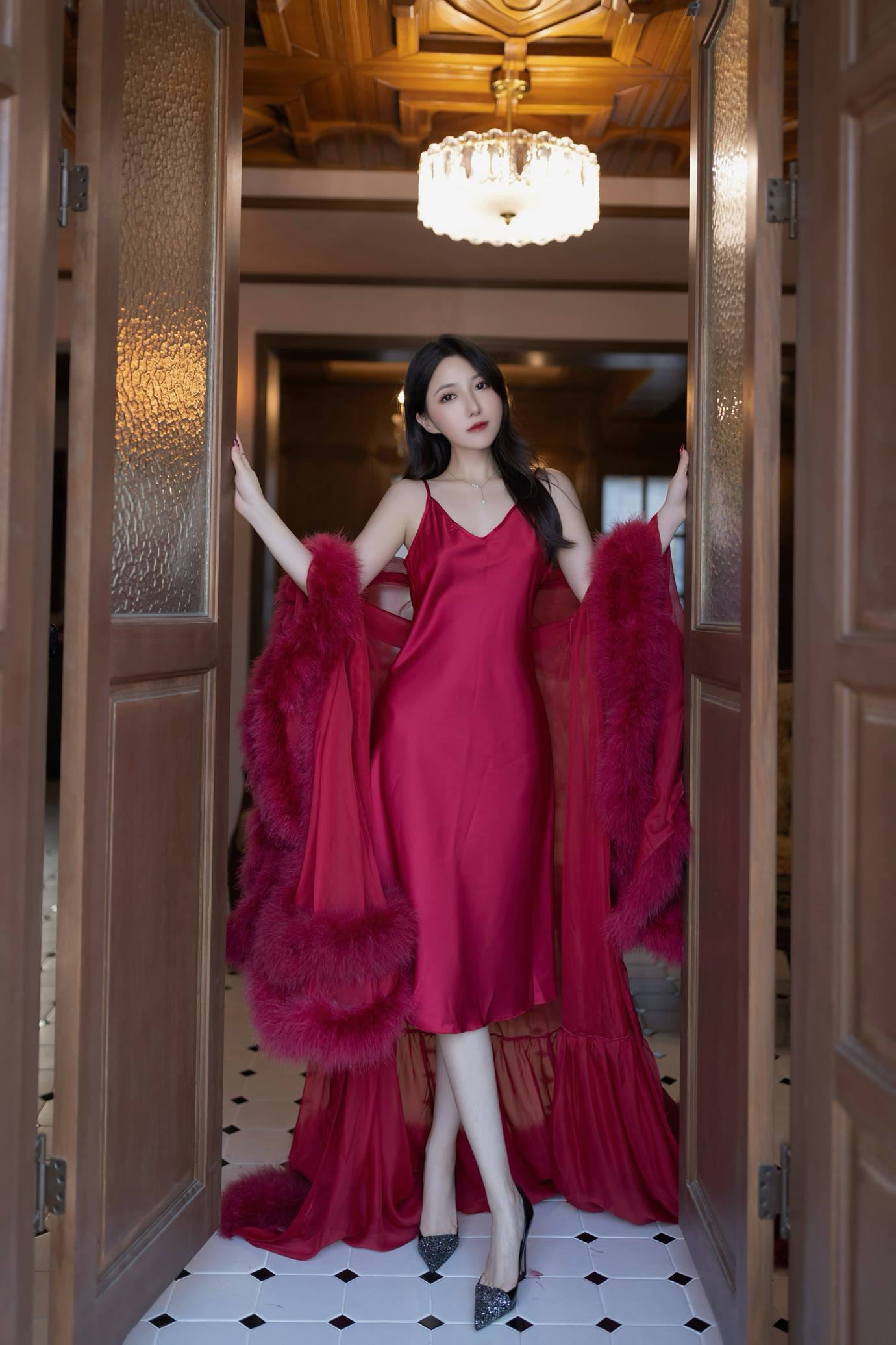 图片[4]-秀人名模鱼子酱Fish《似火柔情》写真 56P-COS世界