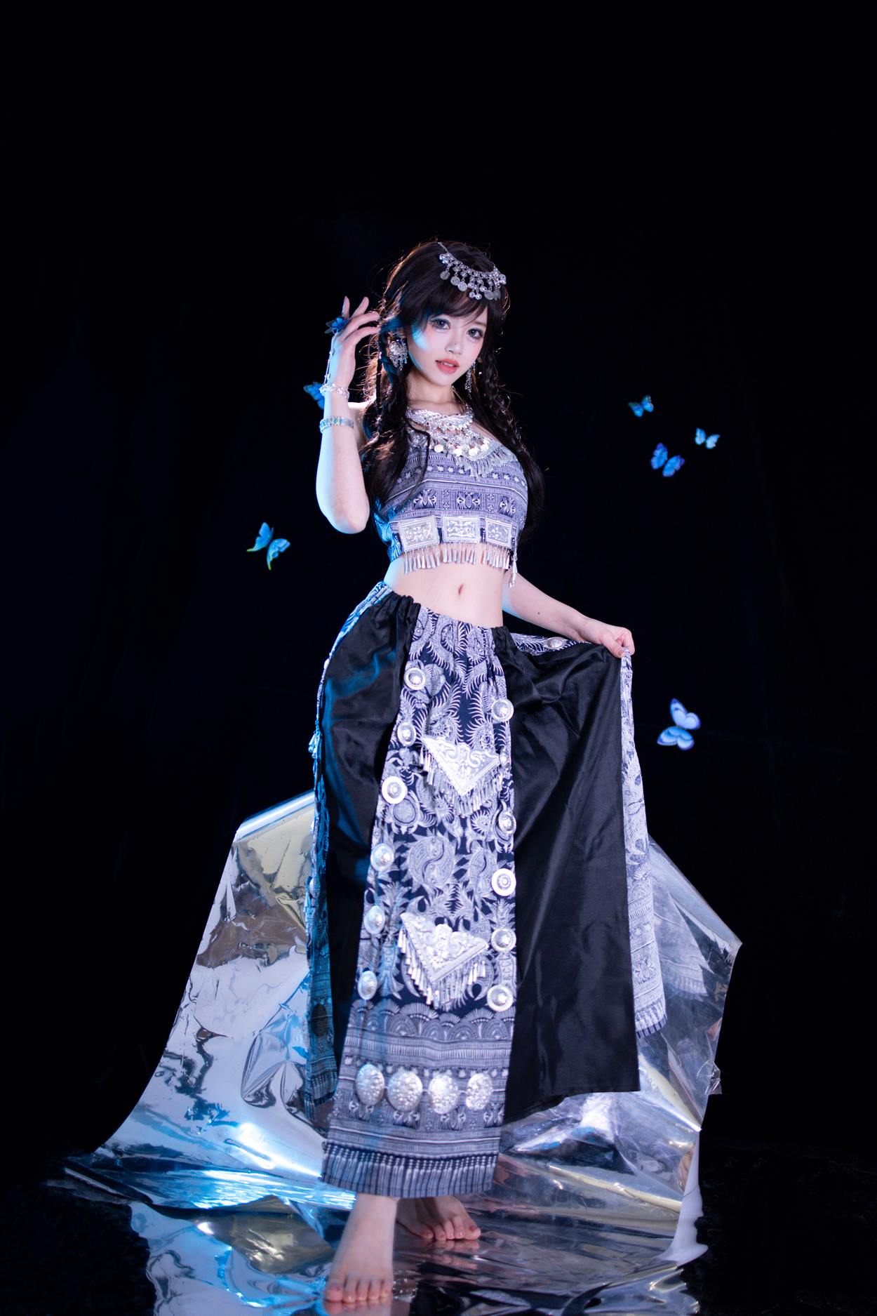 千反田鹿子 – 苗疆蓝蝶 14P-COS世界
