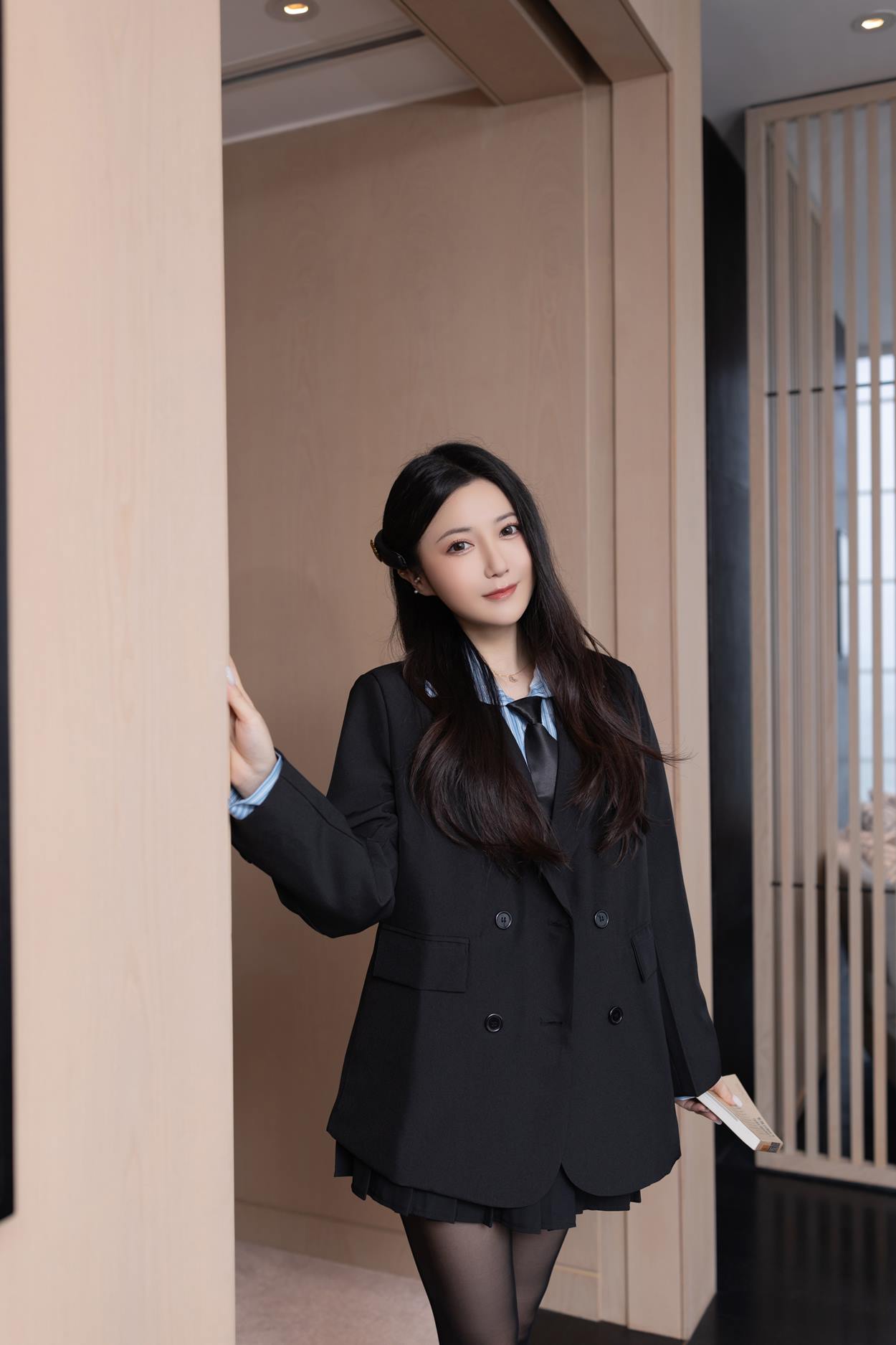图片[4]-秀人名模鱼子酱Fish《校园少女》写真 45P-COS世界