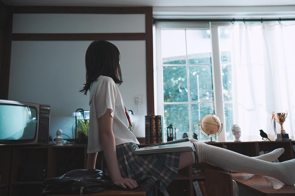 图片[2]-桜桃喵 – 教室死库水 32P-COS世界